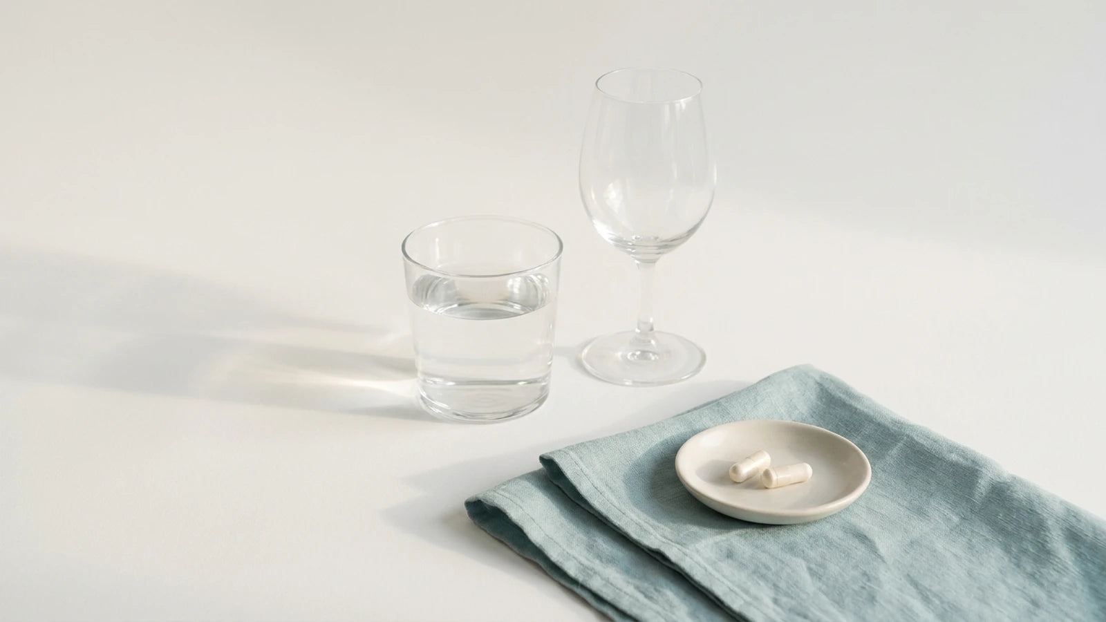 Tilskud og alkohol samme aften — Nuro Viden